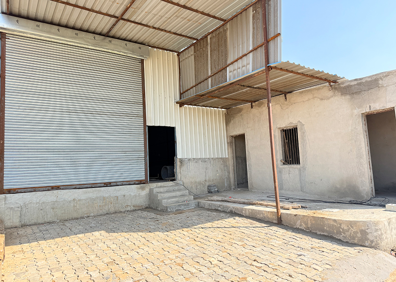 Warehouse for Commercial and Business or Personal storage